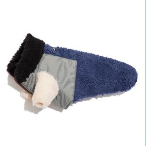 NWT Wagwear Monkey Fleece Jacket Size 10. Reposhed since it didn’t fit my pup!